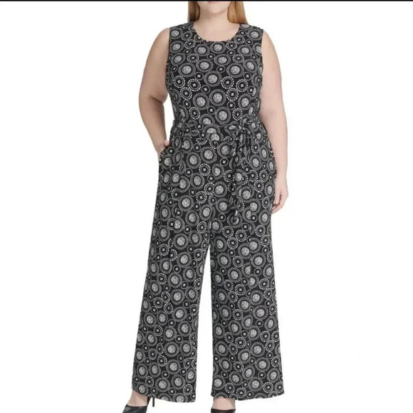 Tommy Hilfiger Printed Jersey Tie-waist Jumpsuit - Picture 1 of 6